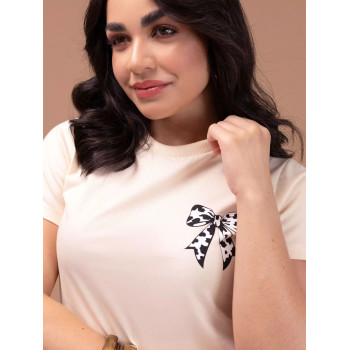 T-Shirt Feminina Estampa Laço Cow Print Manga Curta