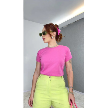 T-Shirt Feminina Algodão Lisa Iogurte Gola Ribana | Silva Shopping