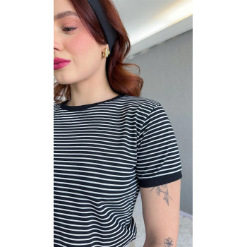 T-Shirt Feminina Algodão Listrada Preta Gola Ribana | Silva Shopping
