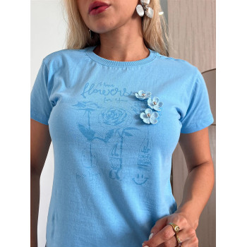 T-Shirt Feminina Flowers Crochê e Pérolas Azul Bebê | Silva Shopping