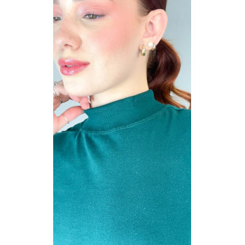 T-Shirt Feminina Básica Gola Alta Verde Musgo Algodão | Silva Shopping